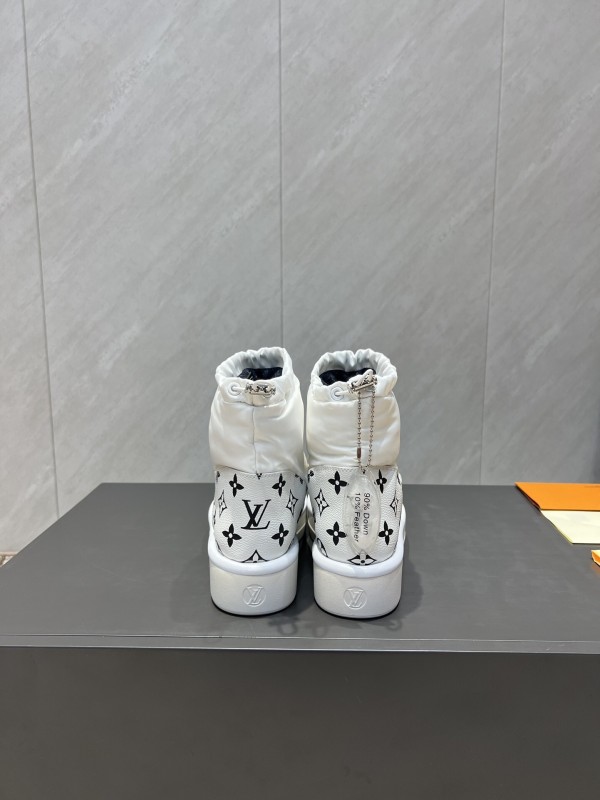 Louis Vuitton Fall/Winter 2025 Snow Boots Round Toe Thick Sole - KFY00310