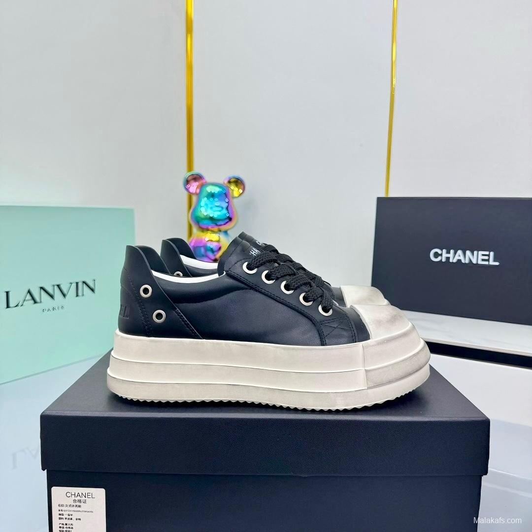 Chanel 2025 SS Classic Panda Dirty Sneakers Bread Shoes - LY00330