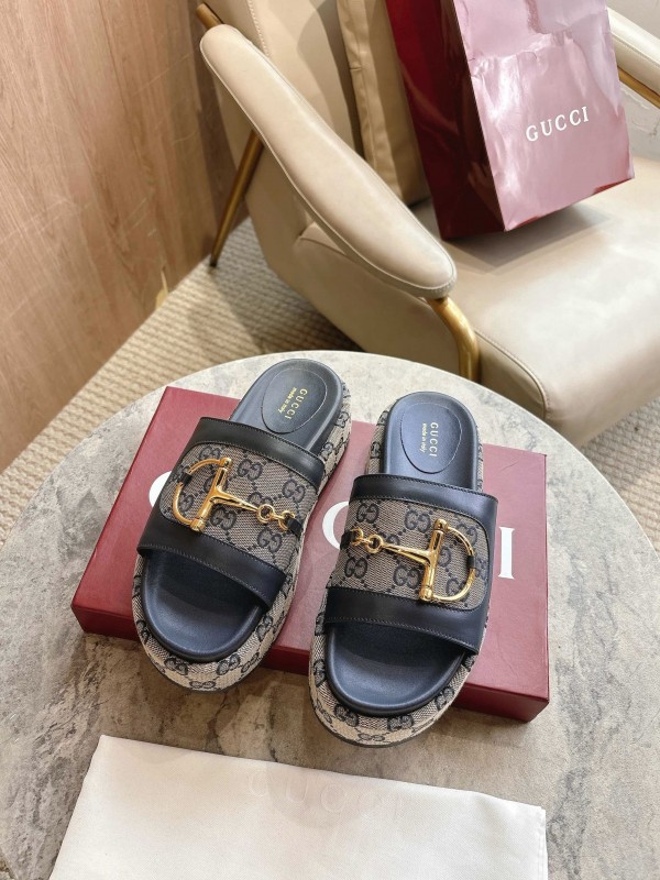 Gucci 8356-8 Women's Sandals with Horsebit Detail and Gold Hardware