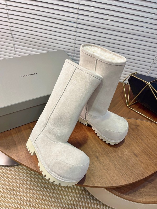 Balenciaga 2025 SS Oversized Platform Snow Boots with High Heel - AS00570