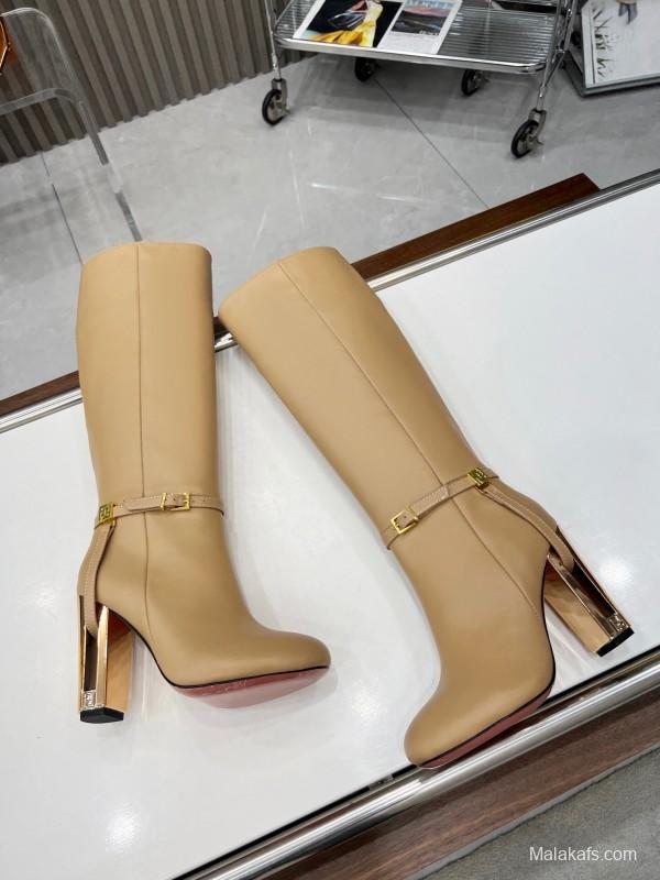 FENDI Delfina Round Toe Boots with FF Buckle - LY00520