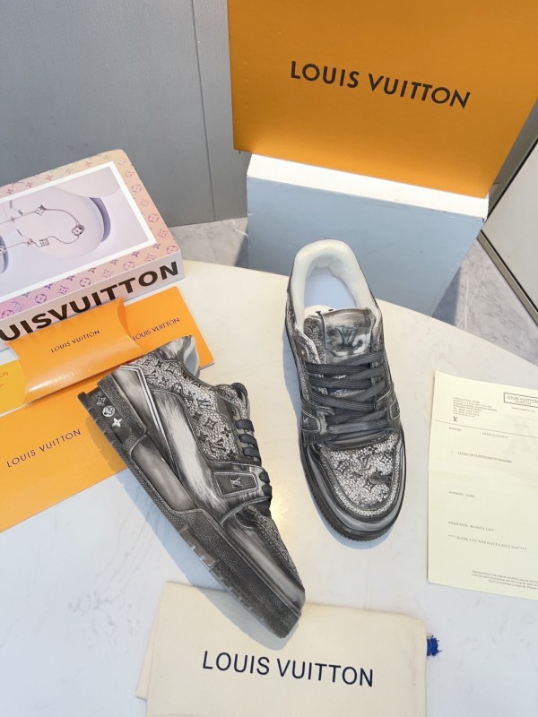 LV Trainer Basketball Series Washed Canvas Sneakers - LY00430
