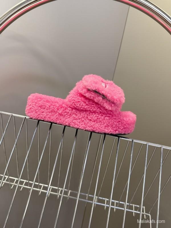 Balenciaga 2025 SS Couple Edition Cola Fur Slippers - KFY00230