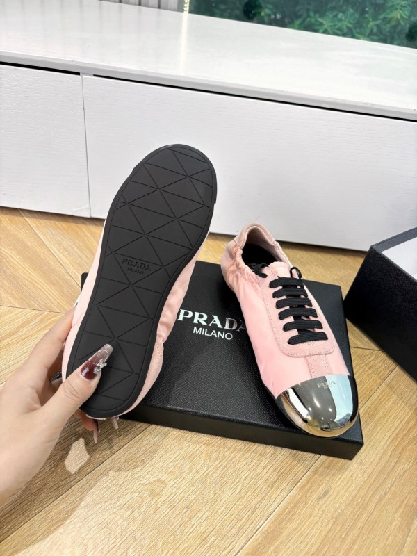 Prada 2025/SS Metal Toe Thin Sole Training Shoes Casual Shoes - LY00280