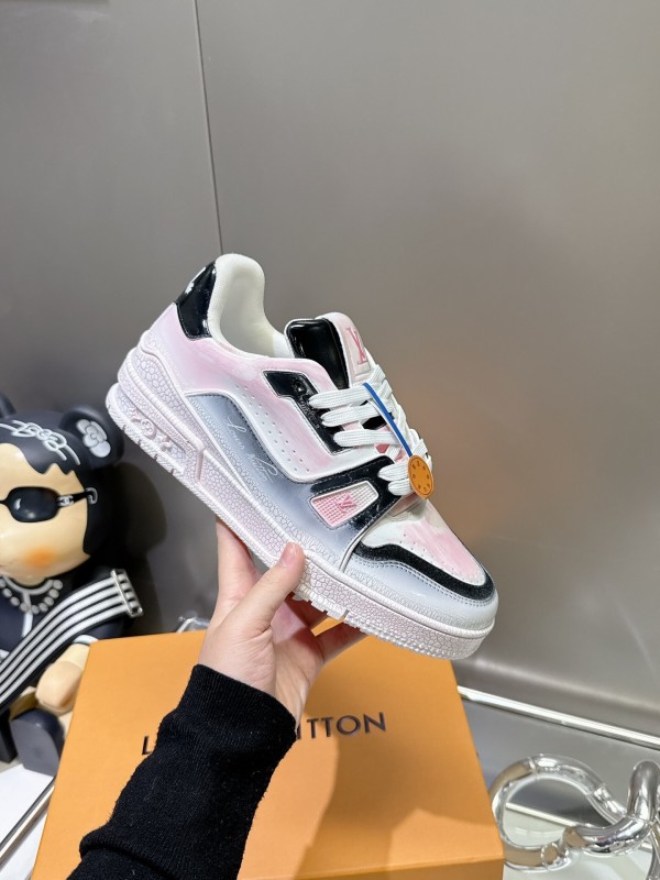 Louis Vuitton Trainer Basketball Series Cracked Ice Glue Process Sneakers - LY00490