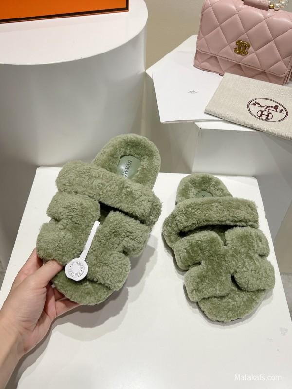 H Love Erjiu Full Wool Slippers with Slightly Curled Fur - LY00270