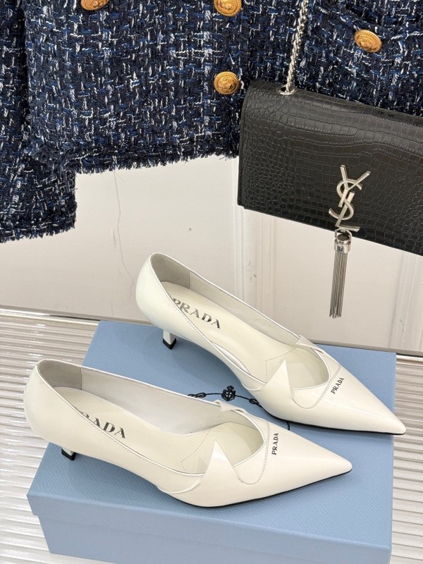 PRADA 2025/SS Catwalk Pointed Toe Kitten Heel Single Shoes - KFY00310