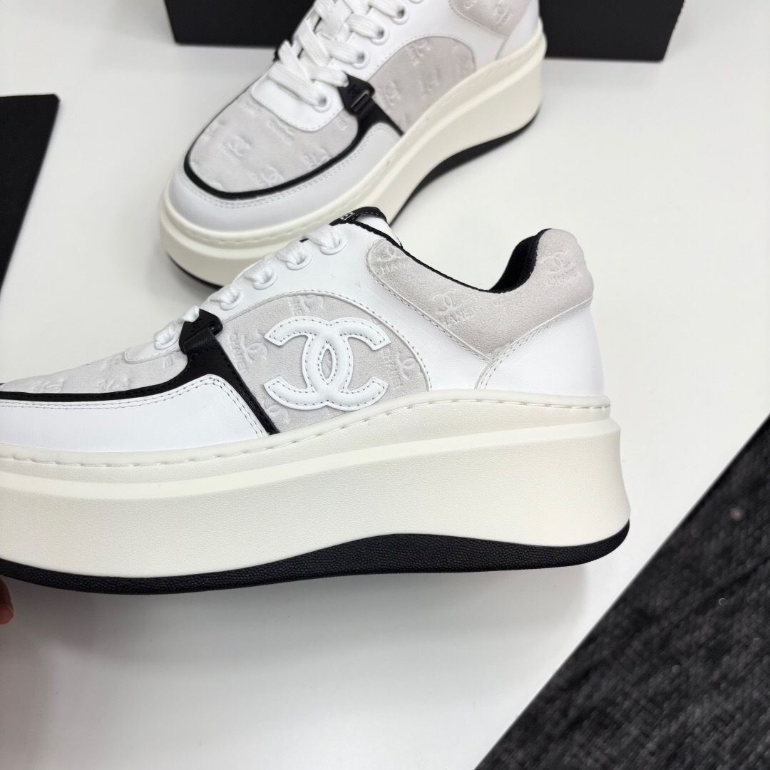 Chanel 2025 SS Panda Casual Sneakers - LY00340