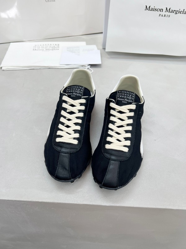 Maison Margiela Couple Sports Casual Shoes - AS00240