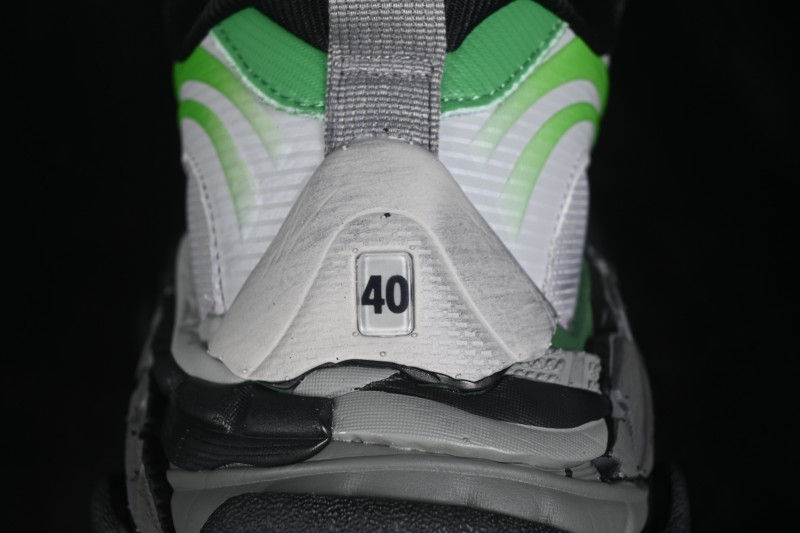 Balenciaga Triple S 2 Gradient Mesh Running Shoes - WTRS21133